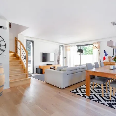 Villa Avec Piscine Entre Toulouse Et Albi Mézens